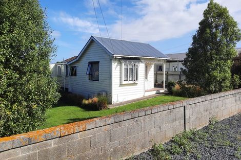 Photo of property in 43 Cromer Street, Balclutha, 9230