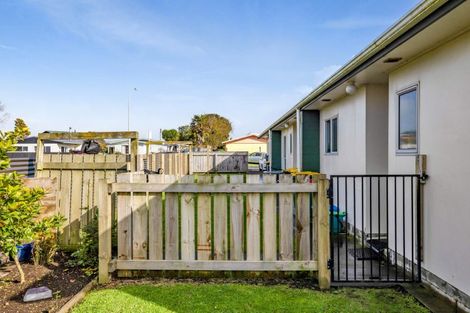 Photo of property in 10 Aubrey Street, New Plymouth, 4310