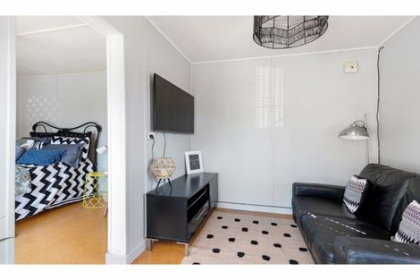 Photo of property in 18 Garvins Road, Hornby, Christchurch, 8042