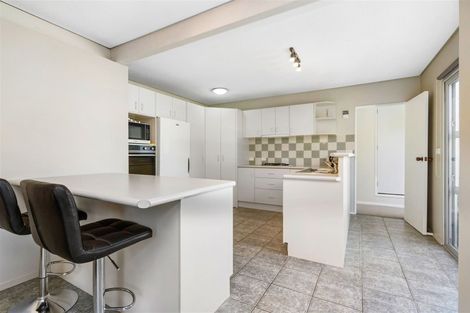 Photo of property in 5 Fairway Drive, Te Kamo, Whangarei, 0112