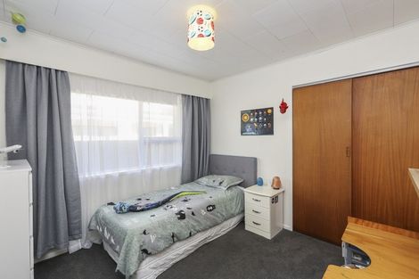 Photo of property in 10 Magnolia Drive, Westown, New Plymouth, 4310