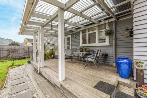 Photo of property in 45 York Street, Picton, 7220
