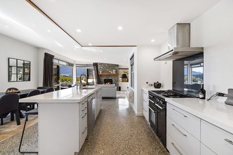 Photo of property in 497 Peninsula Road, Kelvin Heights, Queenstown, 9300