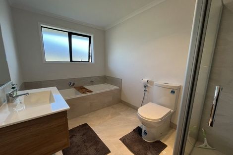 Photo of property in 33a Leathem Crescent, Pokeno, 2402