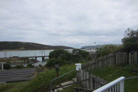 Photo of property in 62 Paremata Crescent, Paremata, Porirua, 5024