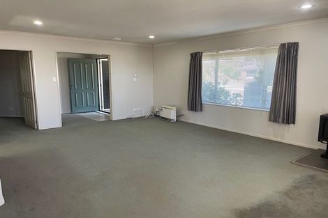 Photo of property in 2 Norm Pellow Drive, Manurewa, Auckland, 2105