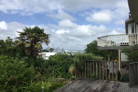 Photo of property in 15 Kerr Street, Devonport, Auckland, 0624
