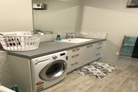 Photo of property in 21b Cooneys Drive, Matua, Tauranga, 3110