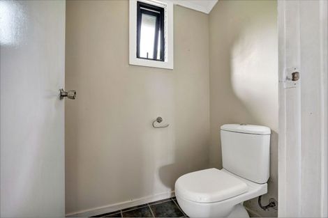 Photo of property in 49 High Street, Eltham, 4322