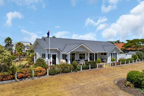 Photo of property in 2 Cayman Court, One Tree Point, 0118