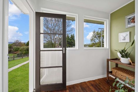 Photo of property in 10 Main Road, Owaka, 9535