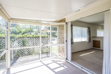 Photo of property in 18 Tararua Street, Paraparaumu, 5032