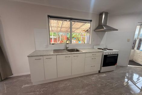 Photo of property in 58 Everglade Drive, Goodwood Heights, Auckland, 2105