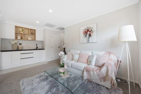 Photo of property in 2f Hughs Way, Flat Bush, Auckland, 2019