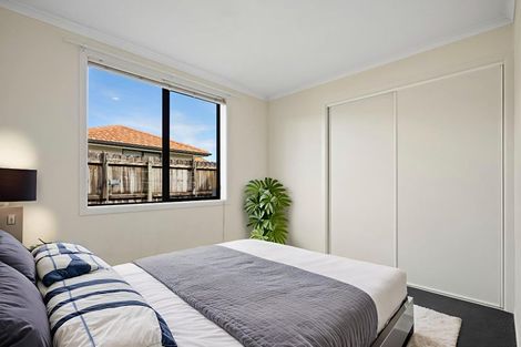 Photo of property in 94 Redcastle Drive, East Tamaki, Auckland, 2013