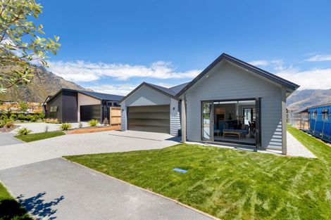 Photo of property in 21 Bannister Street, Jacks Point, Queenstown, 9371