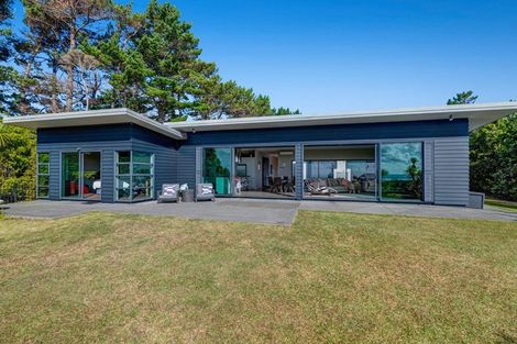 Photo of property in 102 West Road, Kaukapakapa, 0873