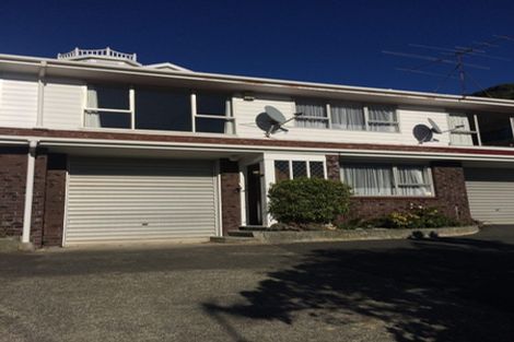 Photo of property in 2/13 Upper Bourke Street, Kilbirnie, Wellington, 6022