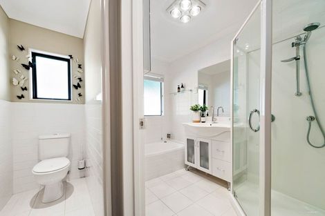 Photo of property in 57e Lancaster Road, Beach Haven, Auckland, 0626