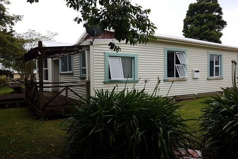 Photo of property in 18 Park Lane, Waitara, 4320