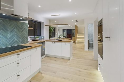 Photo of property in 3b Serrata Place, Browns Bay, Auckland, 0630