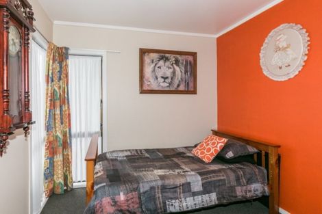 Photo of property in 48 Meeanee Road, Taradale, Napier, 4112