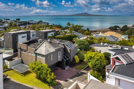 Photo of property in 1/20 Marama Street, Castor Bay, Auckland, 0620