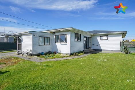 Photo of property in 80 Half Mile Road, Tuatapere, 9620