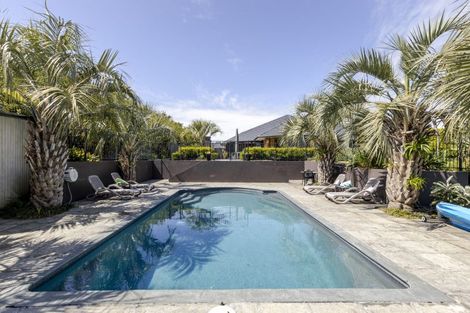 Photo of property in 1179 Devon Road, Bell Block, New Plymouth, 4373