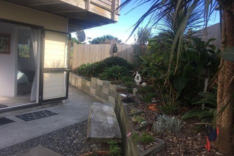 Photo of property in 70 Dixie Street, Te Horo Beach, Otaki, 5581