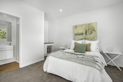 Photo of property in 23 Pukatea Street, Eastbourne, Lower Hutt, 5013