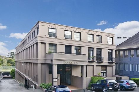 Photo of property in 5 Cheshire Street, Cannons Creek, Porirua, 5024