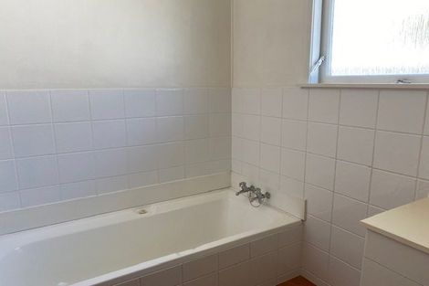 Photo of property in 83 Sunderlands Road, Half Moon Bay, Auckland, 2012