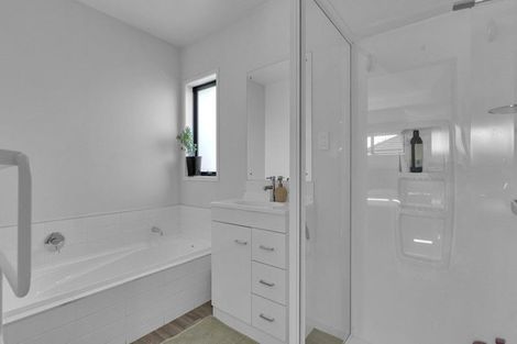 Photo of property in 32b Bradbury Avenue, Rolleston, 7614