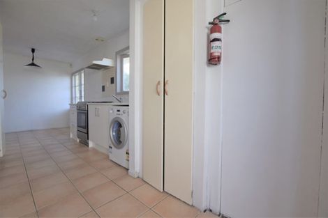 Photo of property in 6 Strid Road, Te Atatu South, Auckland, 0610