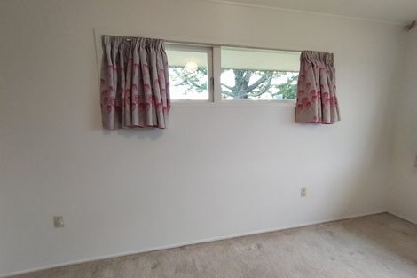 Photo of property in 82 Archmillen Avenue, Pakuranga Heights, Auckland, 2010