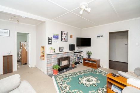 Photo of property in 3 Armitage Place, Fairfield, Hamilton, 3214