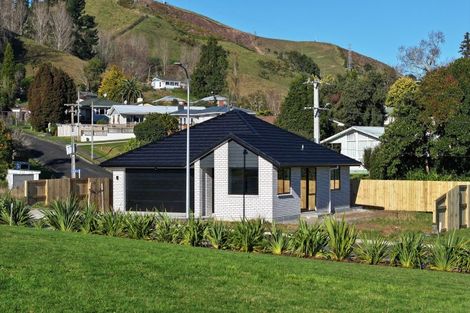Photo of property in 16 Sunline Crescent, Paeroa, 3600