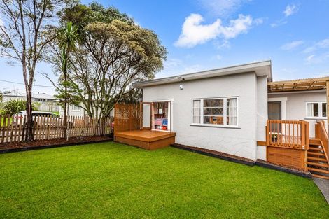 Photo of property in 1/27 Withers Road, Glen Eden, Auckland, 0602