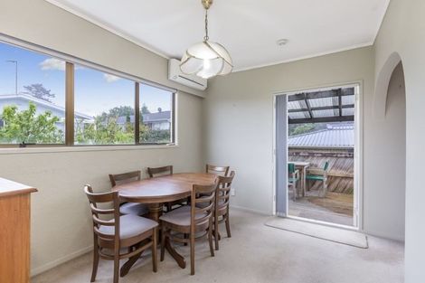 Photo of property in 2/47 James Evans Drive, Northcote, Auckland, 0627