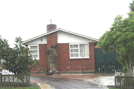 Photo of property in 105 Farquhar Road, Glendene, Auckland, 0602