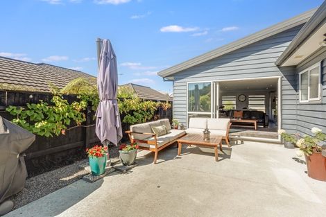 Photo of property in 6 Spritsail Place, Whitby, Porirua, 5024