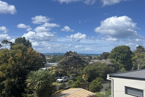 Photo of property in 63 Elliston Crescent, Stanmore Bay, Whangaparaoa, 0932