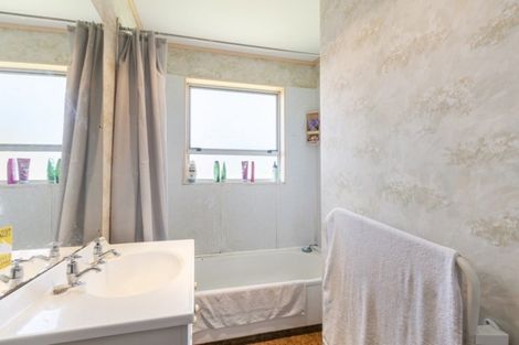 Photo of property in 35b Stockdale Street, Wainuiomata, Lower Hutt, 5014