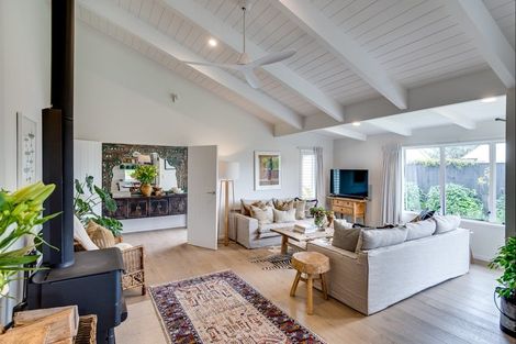 Photo of property in 15 Kopanga Road, Havelock North, 4130