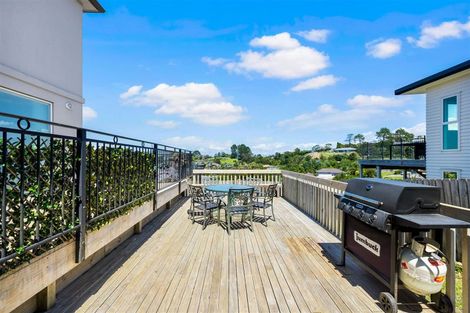 Photo of property in 1177 Whangaparaoa Road, Gulf Harbour, Whangaparaoa, 0930