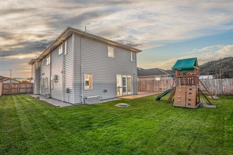 Photo of property in 12 Len Ireland Drive, Kumeu, 0810