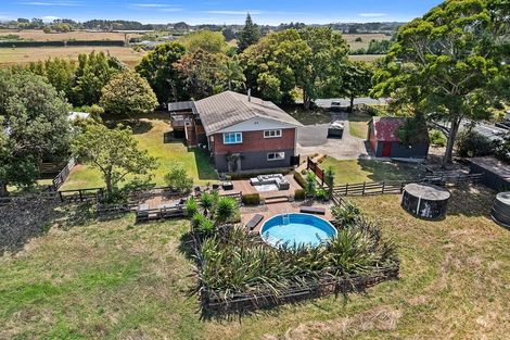 Photo of property in 37 Whiriwhiri Road, Waiuku, 2682