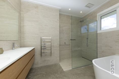 Photo of property in 88 Taupaki Road, Taupaki, Henderson, 0782