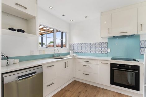 Photo of property in 64 Beach Haven Road, Beach Haven, Auckland, 0626